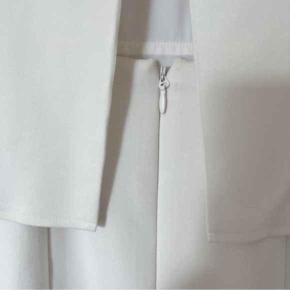 BCBG Maxazria White Open Back Mini Dress - Picture 3 of 9